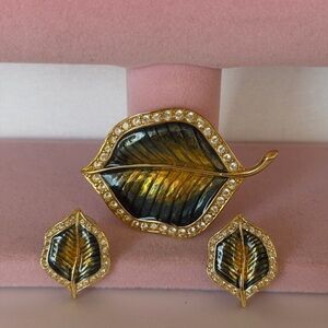 Erwin Pearl vintage leaf brooch Set of broach and earrings